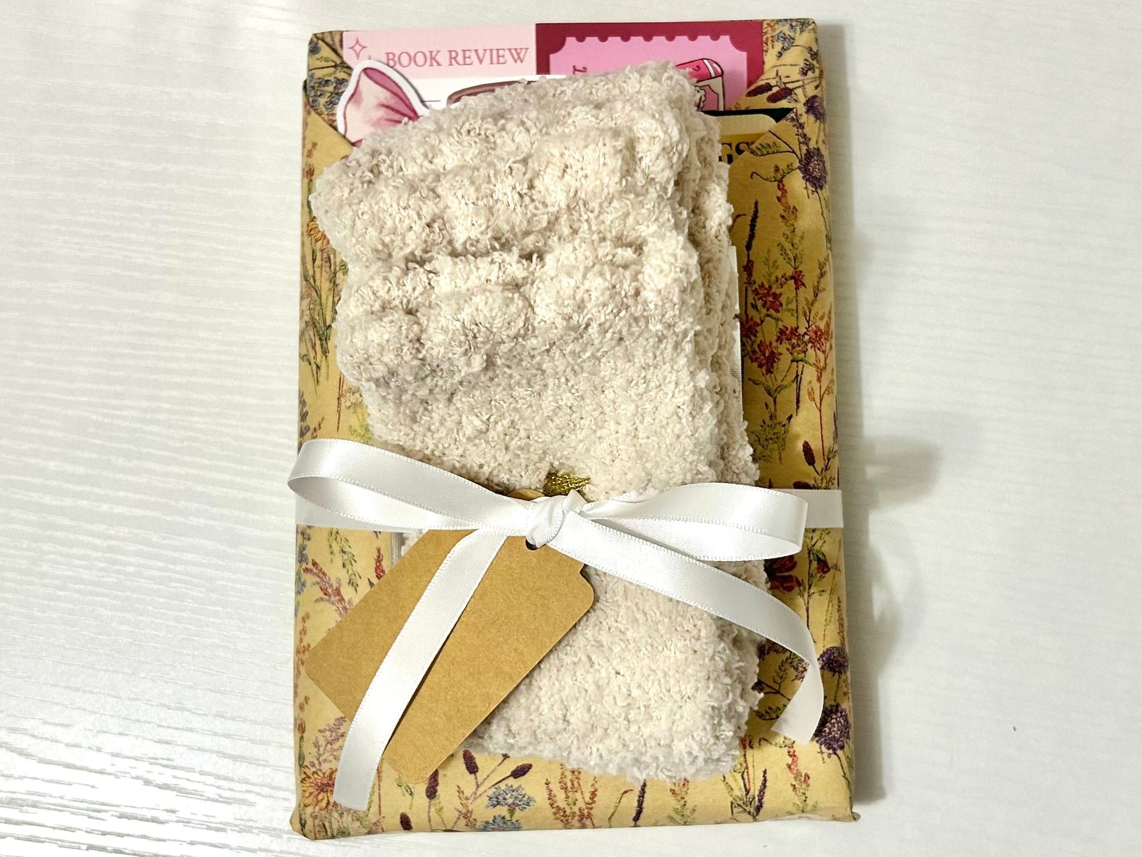 A Very Comfy Blind Date With A Book